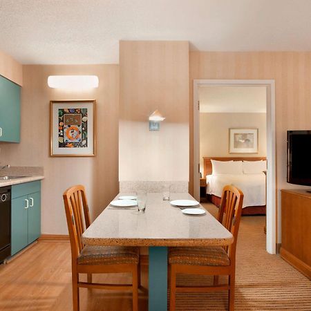 Homewood Suites By Hilton Falls Church Merrifield Exteriér fotografie